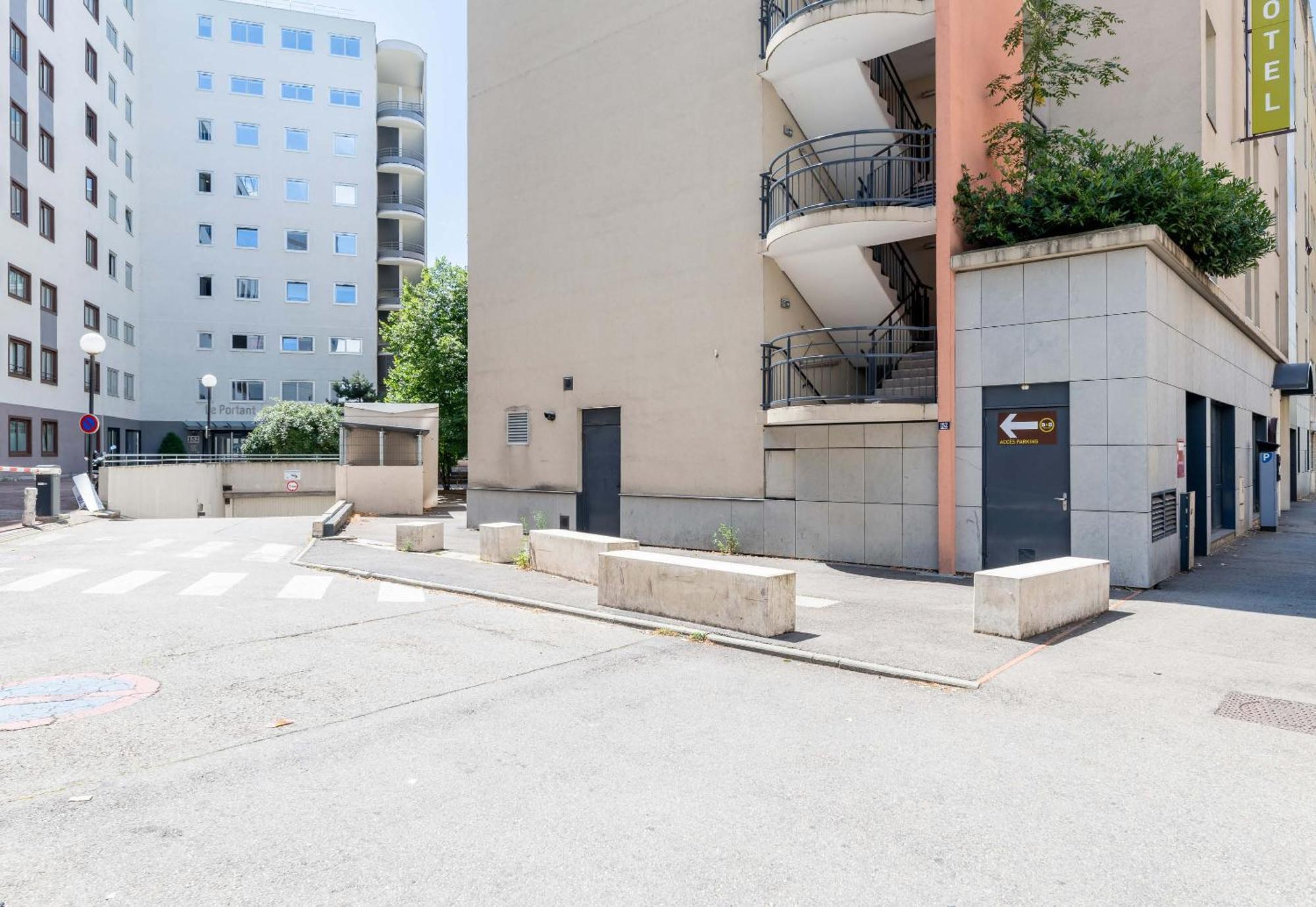 B&B Hotel Lyon Caluire Cite Internationale Exterior foto
