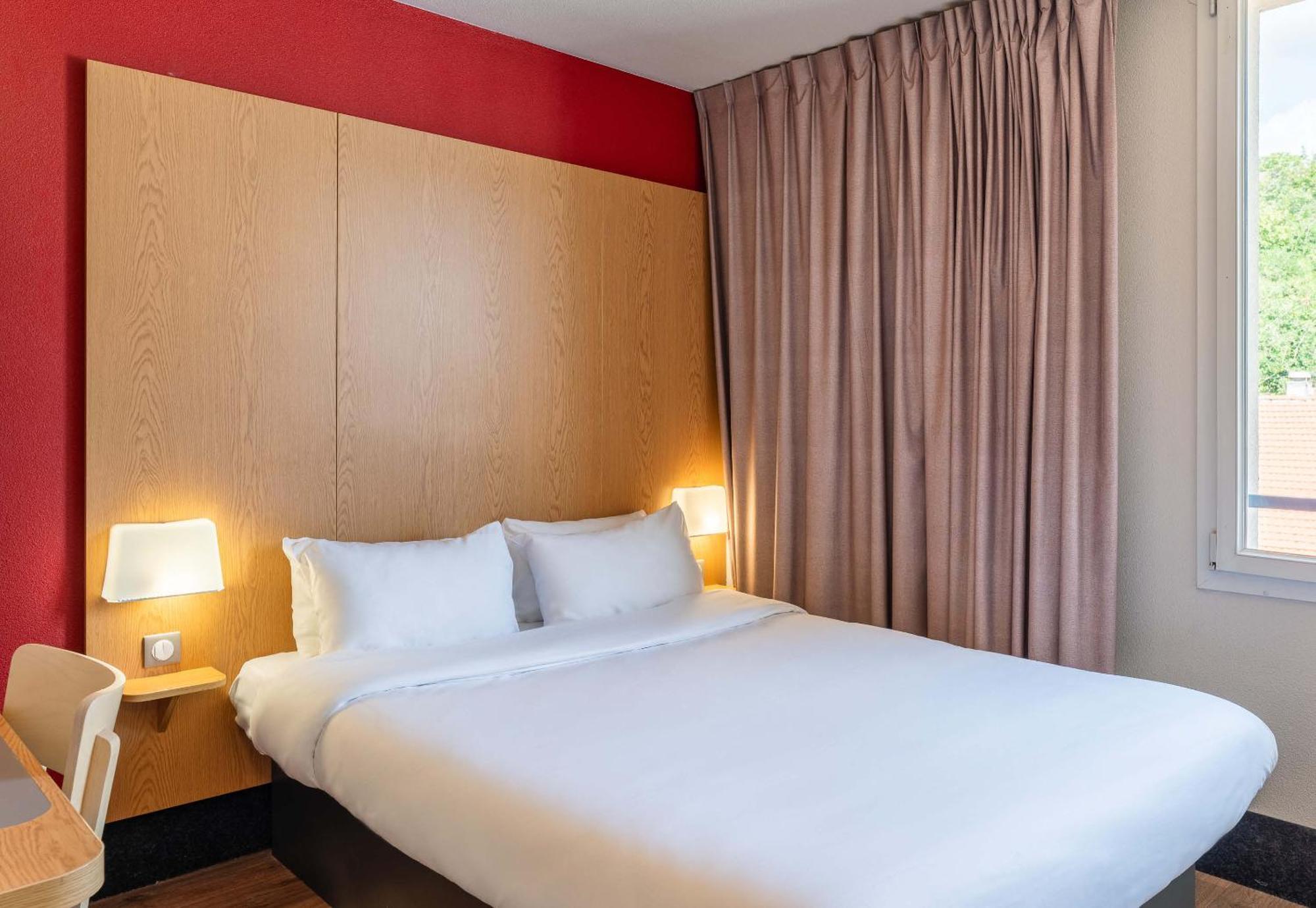 B&B Hotel Lyon Caluire Cite Internationale Exterior foto